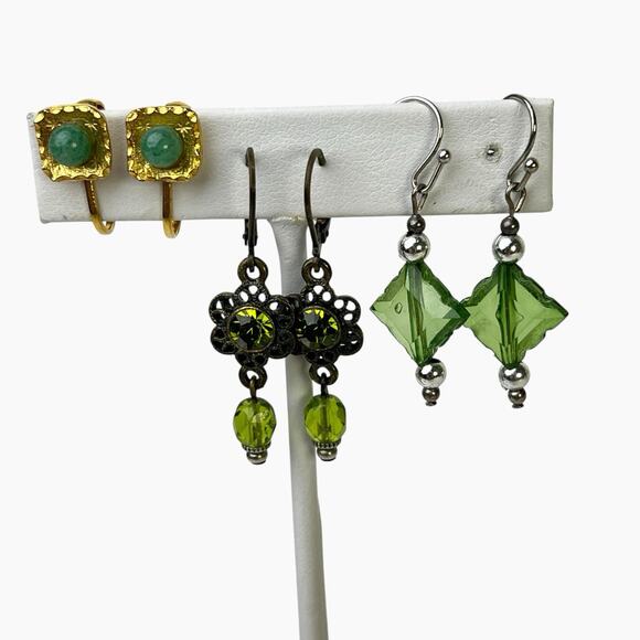 Earrings Lot Green Color Beads Stones 9 Pair Pierced Clip On Gold And Silvertone - Picture 10 of 13